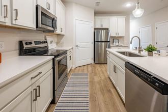5860 Murmur Trail 2-3 Beds Apartment for Rent - Photo Gallery 3