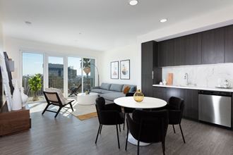 5750 Hollywood Blvd Studio-2 Beds Apartment for Rent