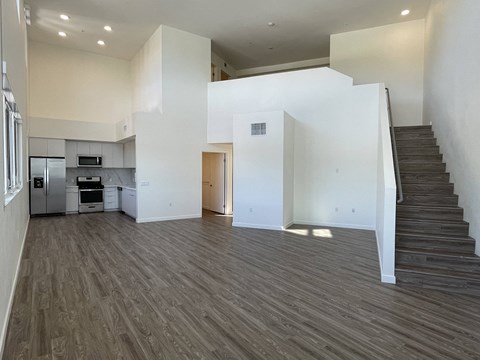 5750 Hollywood Blvd Studio-2 Beds Apartment for Rent - Photo Gallery 60
