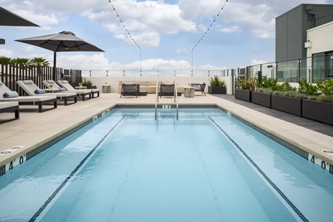 Rooftop heated dipping pool