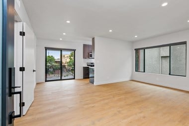 3622 Keystone Ave. 3 Beds Apartment for Rent - Photo Gallery 1