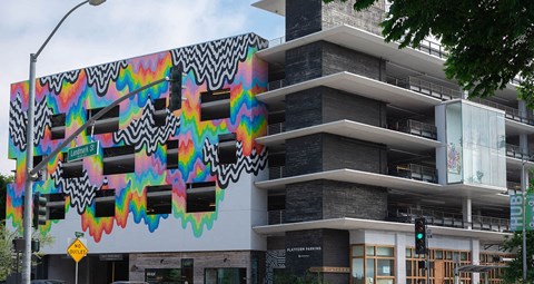 Platform shopping center in Culver