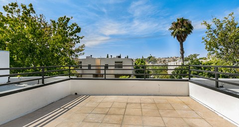 Private roof deck in residence 5