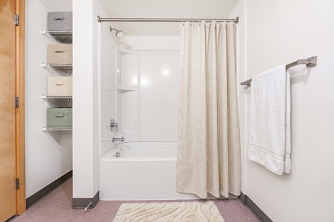 2810 S Mcclellan Street Studio-3 Beds Apartment for Rent