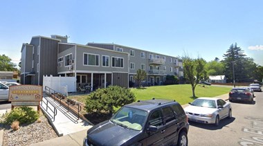 700 NORTH CLE ELUM STREET 2 Beds Apartment for Rent