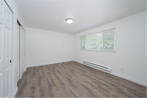 Bedroom at Blue Ridge Apartments 28606 Pacific Highway, Federal Way, WA  98003.
