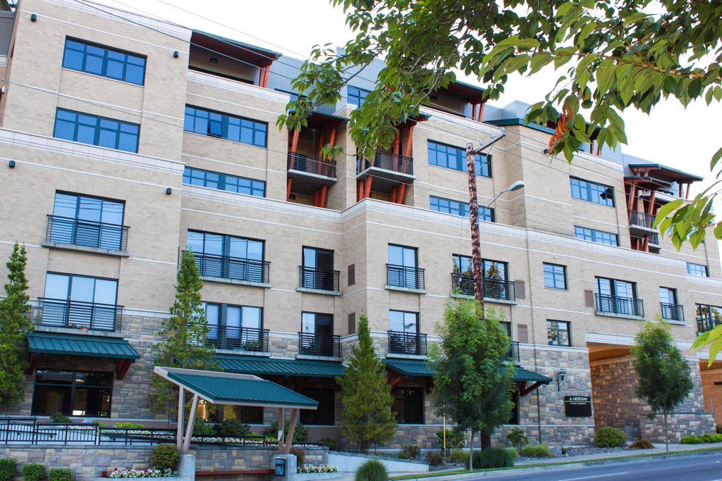 the building in which the hotel is located