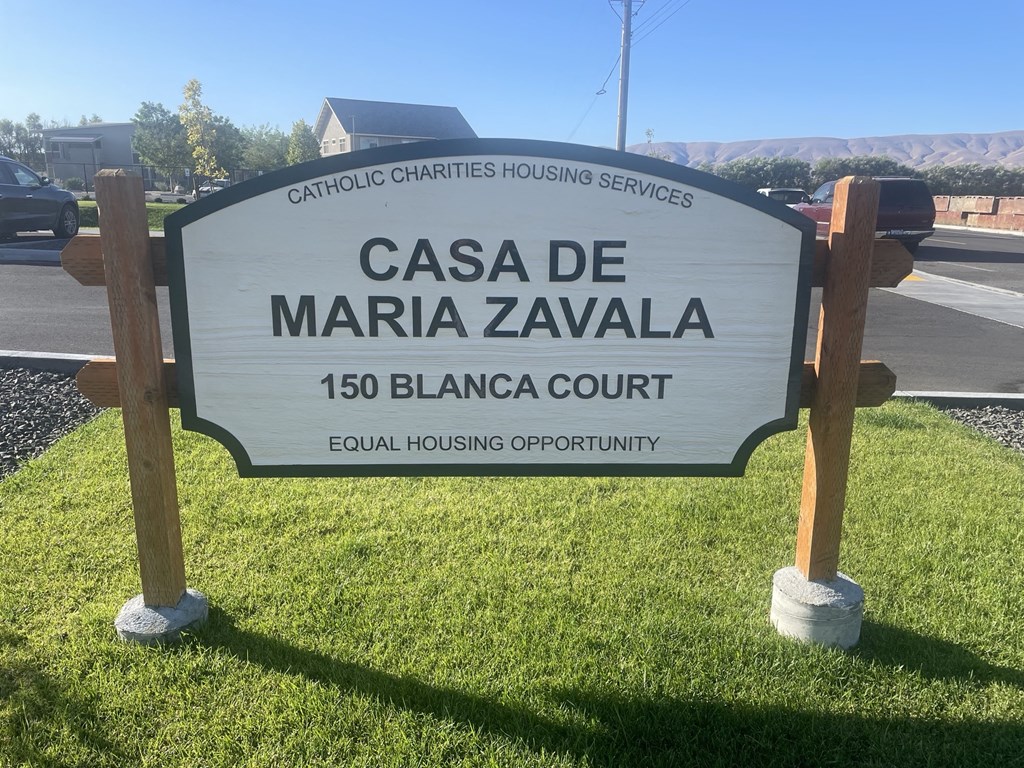 a sign 150 blanca court