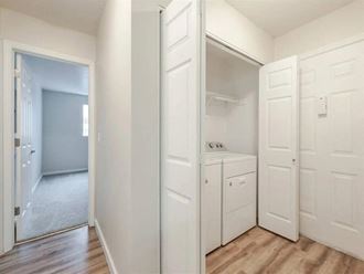 97 Kingsgate Road 2 Beds Apartment for Rent - Photo Gallery