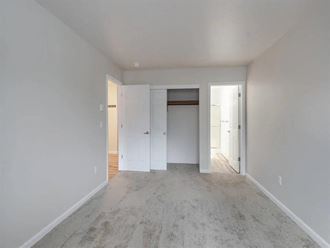 97 Kingsgate Road 2 Beds Apartment for Rent - Photo Gallery