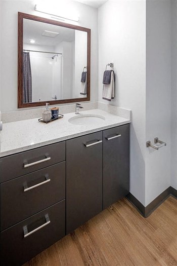 HVAC Available, Panoramic Views, Granite Countertops, Pet Friendly, Stainless Steel, Reserved Parking