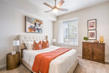 Marquam Heights Apartments, OHSU, Now Leasing, Studio, One Bedroom, Two Bedroom, Three Bedroom - Photo Gallery 6