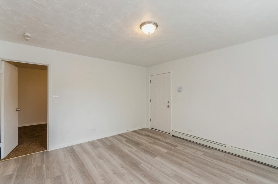 Living Room of 7940 S Greenwood Ave in Chicago