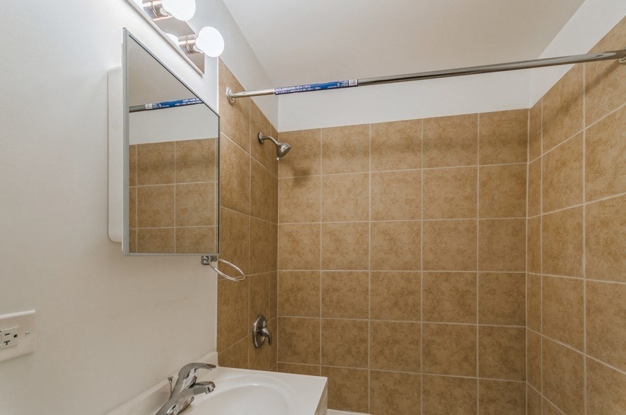 Bathroom of 7940 S Greenwood Ave in Chicago