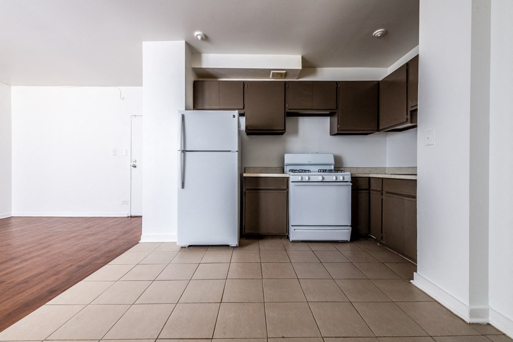 Kitchen of 1734 E 72nd St Apartments in Chicago