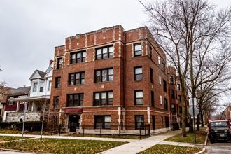 Exterior of 6904 S Cregier Ave Apartments in Chicago
