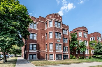 7956 S Eberhart Apartments in Chicago Exterior 7956 S Eberhart Apartments in Chicago - Photo Gallery 2