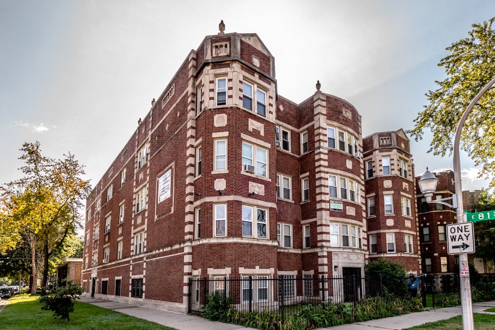 Exterior of 8101 S Drexel Apartments in Chicago