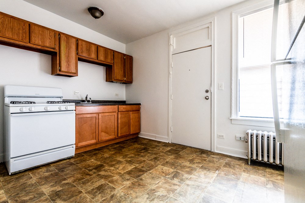 Kitchen of 8101 S Drexel Apartments in Chicago