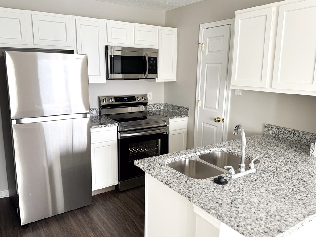 Newly Renovated 2 Bedroom