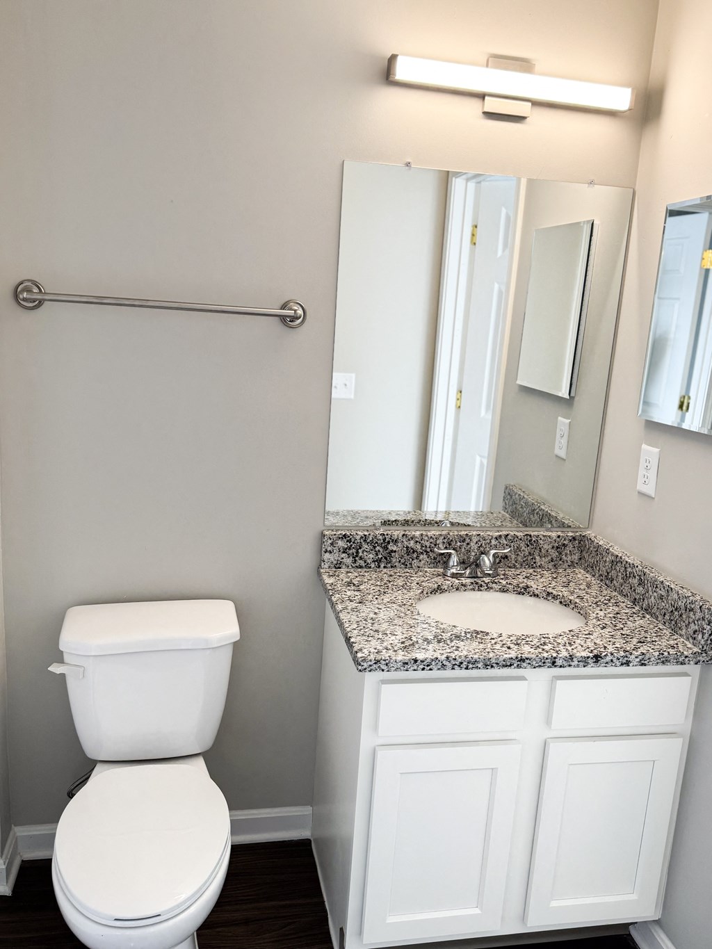 Newly Renovated 2 Bedroom