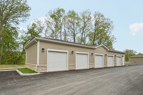 Detached garages are available for rent with your new apartment in Delaware, OH.