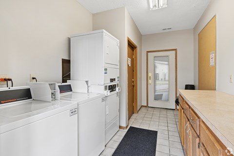39 Cotterrew Drive 1-3 Beds Apartment for Rent