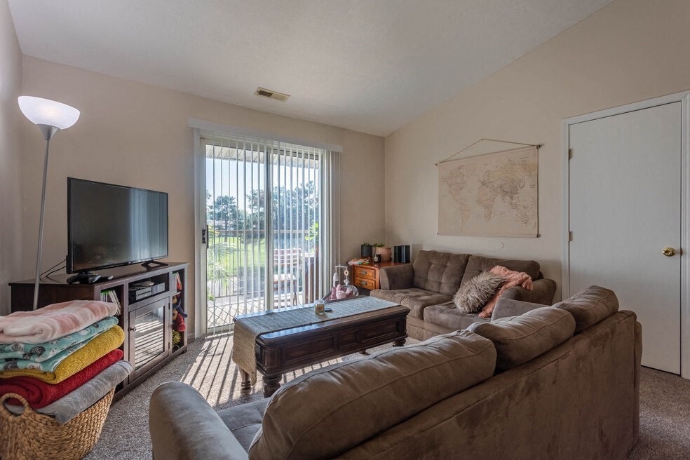 Living room with couchat Bayberry Cove, Ohio