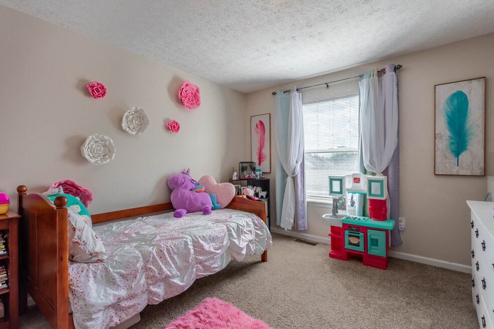 Bedroom area at Bayberry Cove, Bellbrook, OH
