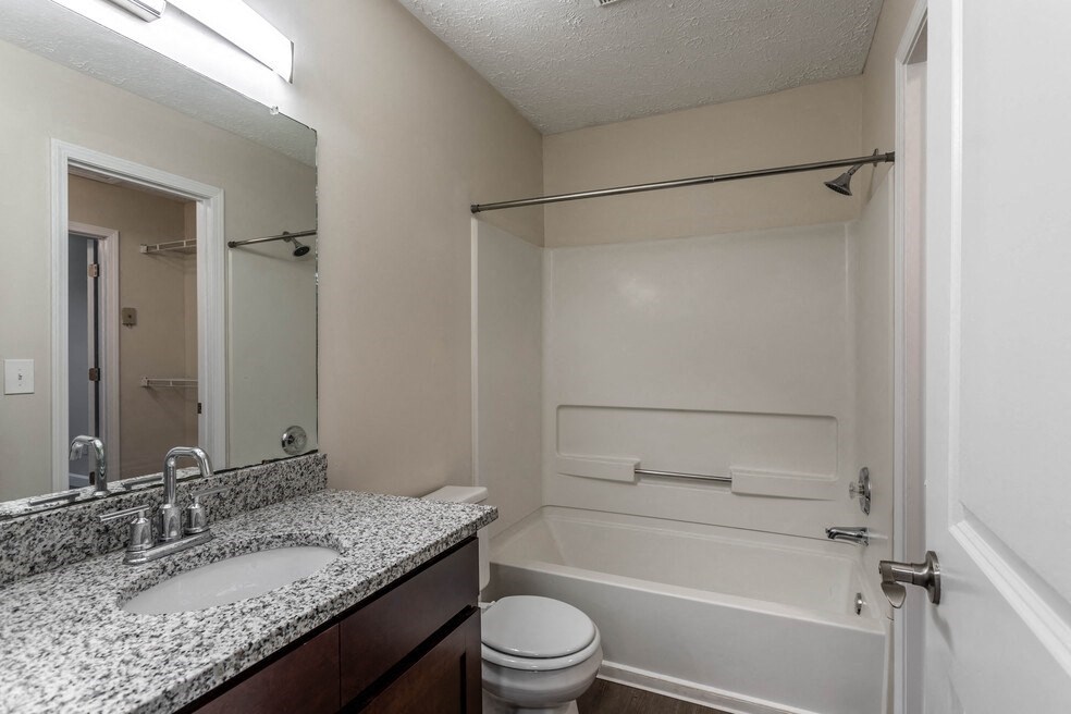 Bathroom at Bayside Apartment Homes, Hilliard, 43026