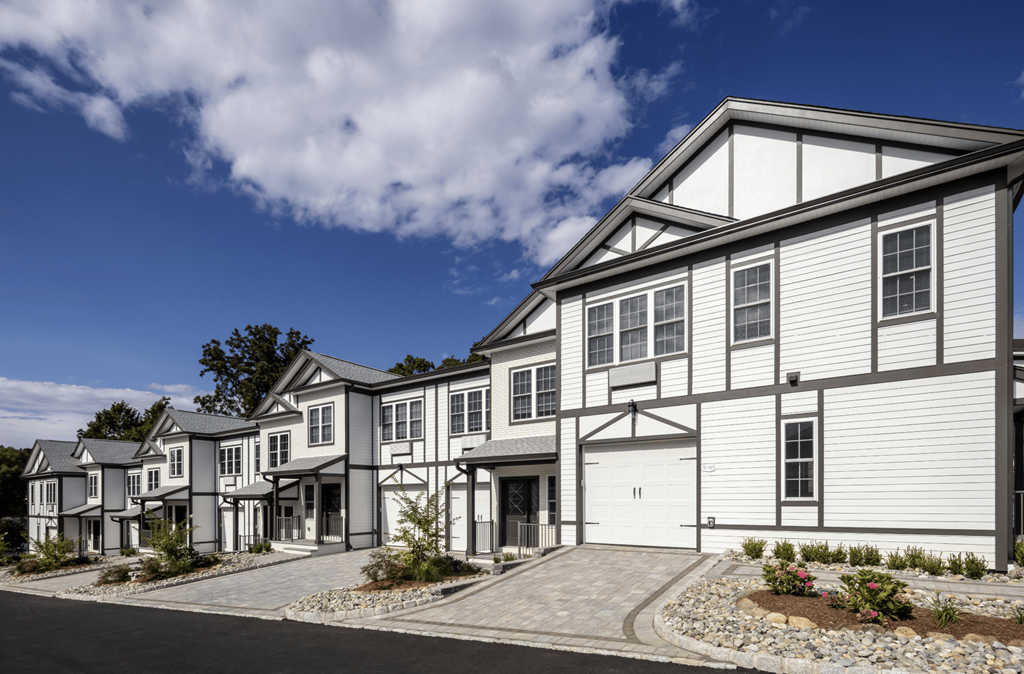 Exterior at The Point at Gateways, Randolph New Jersey  