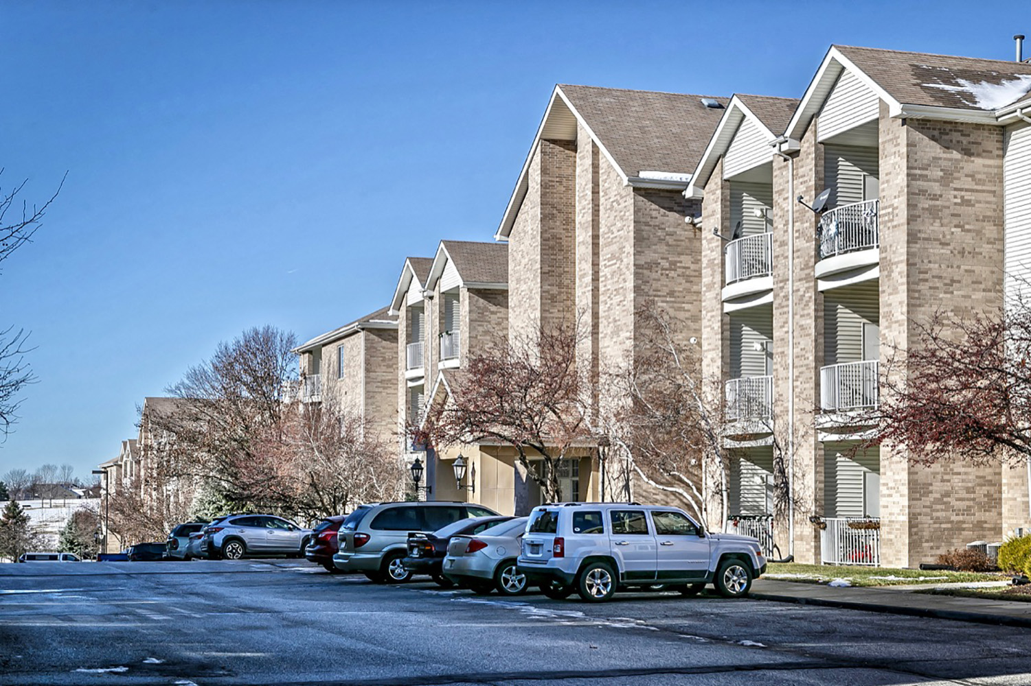 Lakeside Hills Apartments in Omaha, NE