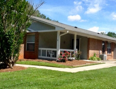 Laurel Estates