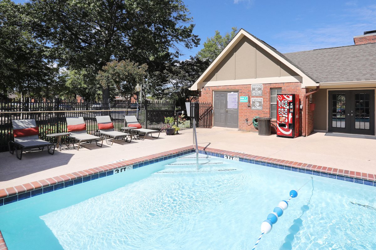 Photos and Video Bradford Chase Apartments in Jackson, TN