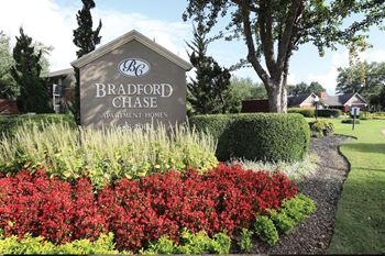 Bradford Chase apartments in Jackson, TN