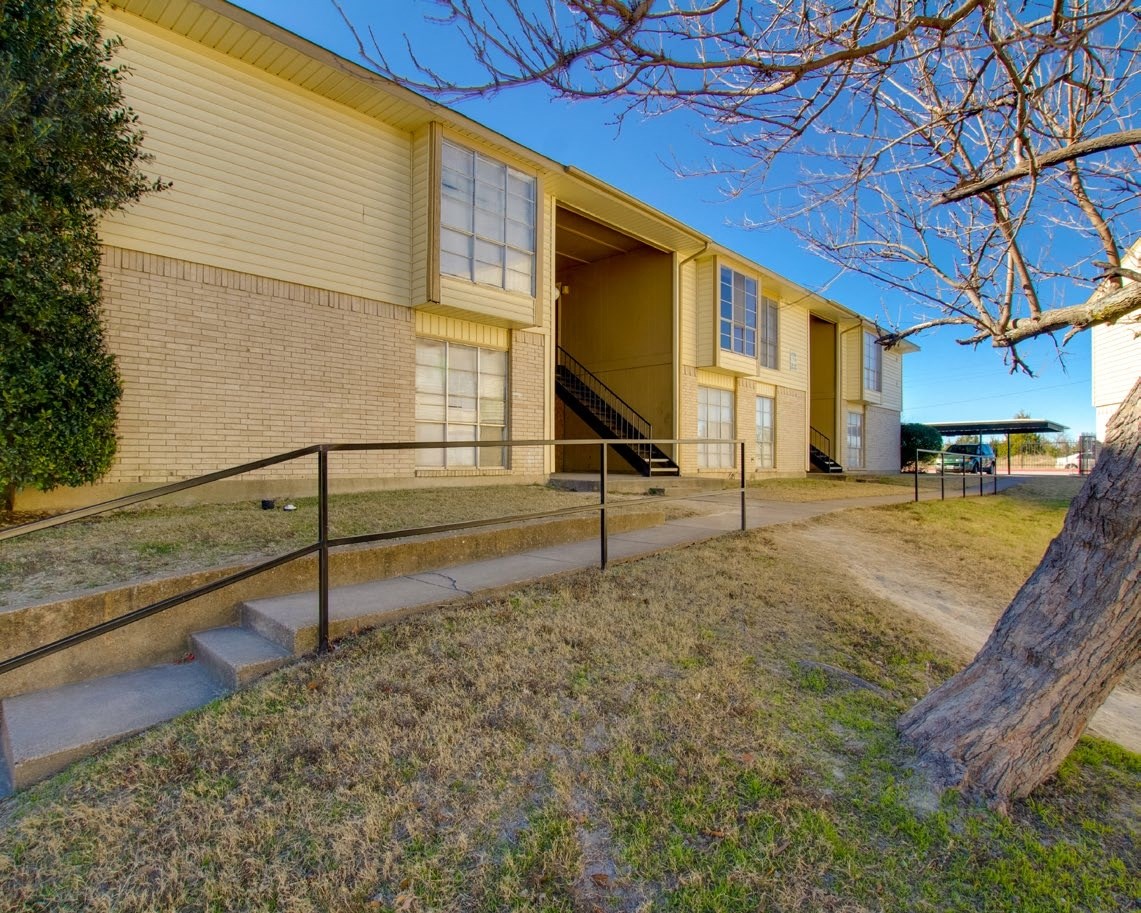 Highland Hills Apartments, 5850 Highland Hills Rd, Dallas, TX RentCafe