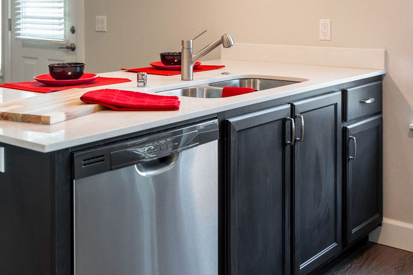 Kitchen 100 SE Olympia Drive 1-3 Beds Apartment for Rent - Photo Gallery