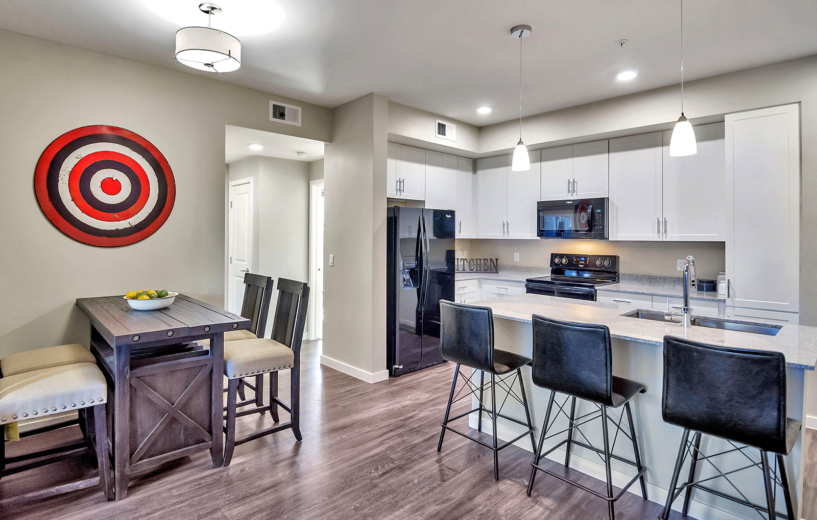 √ Dana Park Apartments