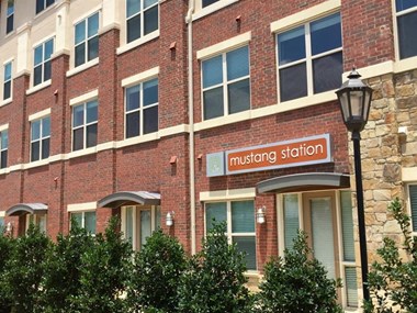 2500 Pepperwood St. 1-3 Beds Apartment for Rent