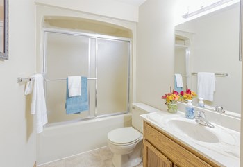 2725 N University Drive 1-2 Beds Apartment for Rent - Photo Gallery 10