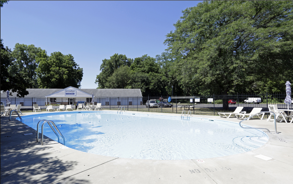 Riverside North Apartments