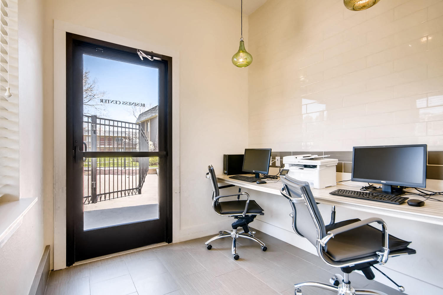 Mountain Vista | Lakewood, CO Apartments | Business Center