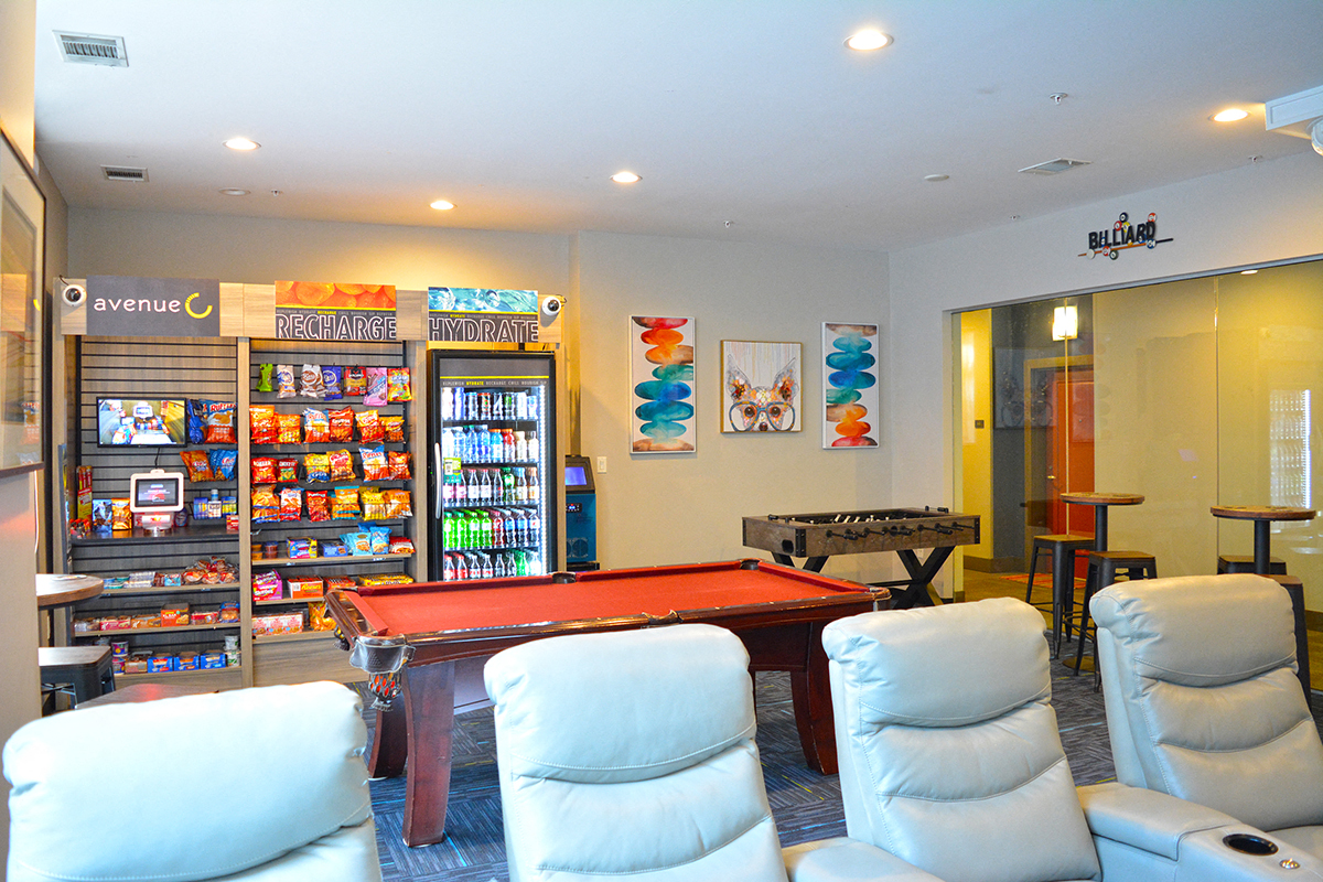 Lounge at The Laurel Apartments, Missouri, 63101