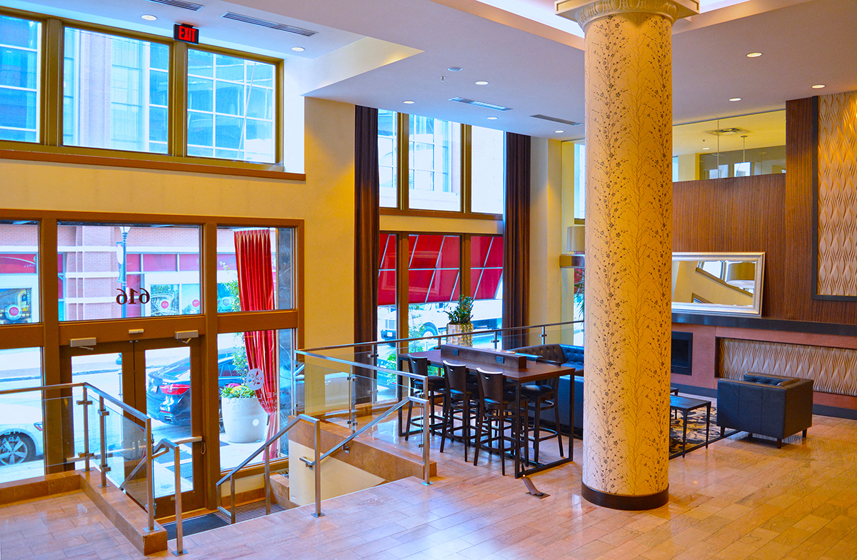 Lobby at The Laurel Apartments, Saint Louis