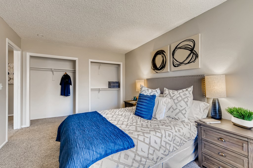 spacious bedrooms at the preserve at polo ridge apartments fl