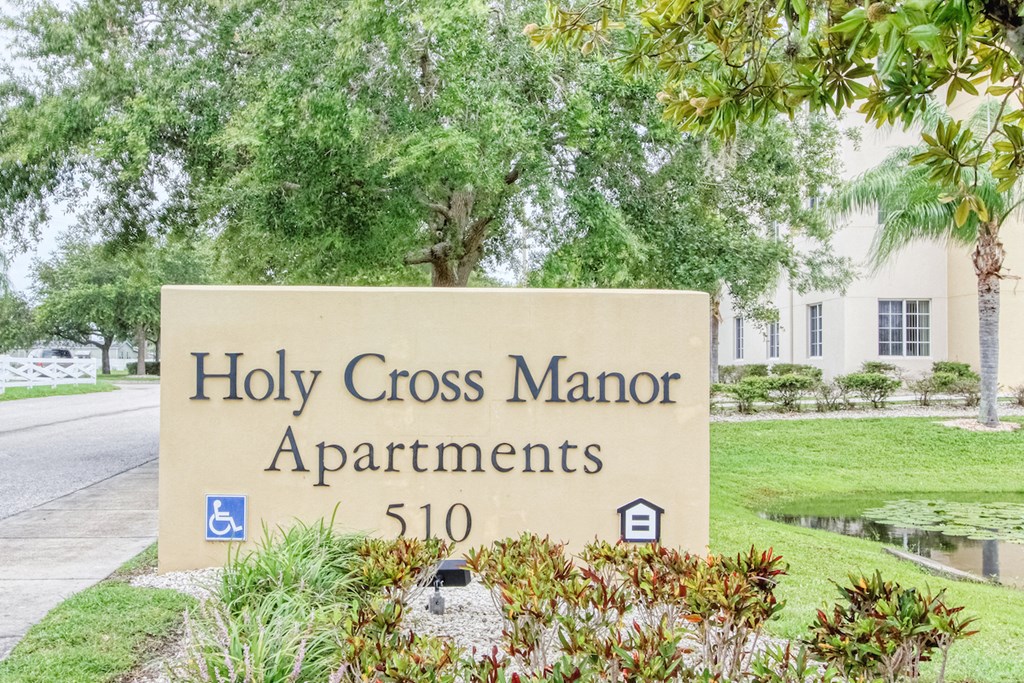 HolyCross-Sign Monument sign at entrance to Holy Cross Manor I in Palmetto, FL