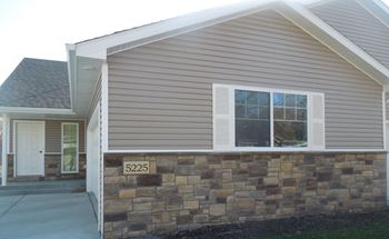 Houses In College View