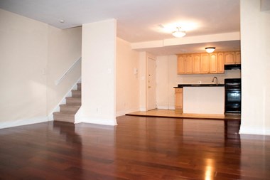 220 South Street 2 Beds Apartment for Rent - Photo Gallery 1