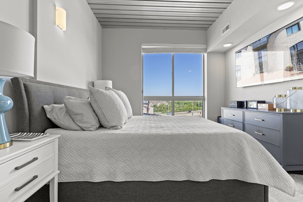 Spacious Bedroom With Comfortable Bed at Scott's View, Richmond, VA 23230