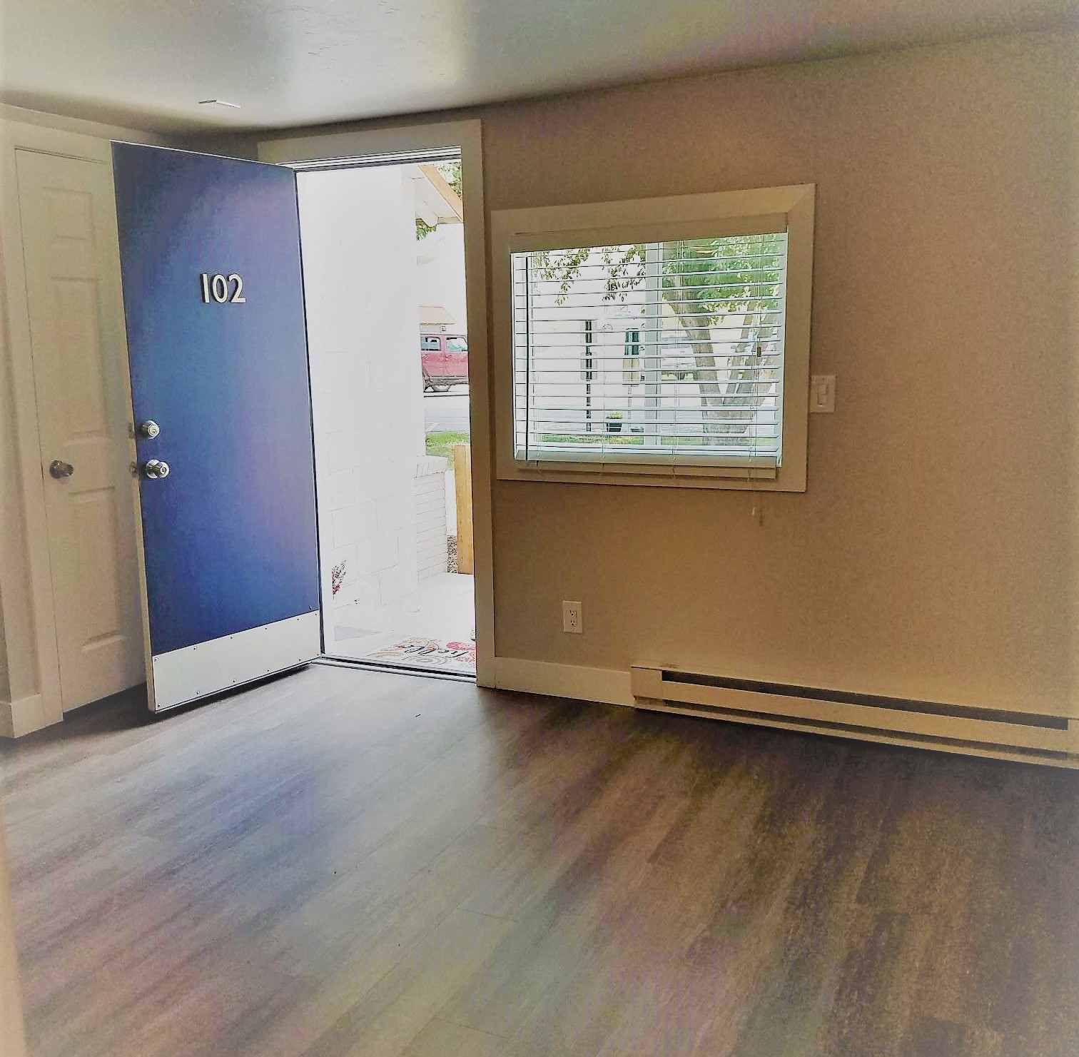 Minimalist Living Space Designed For You at Dream Island, Colorado